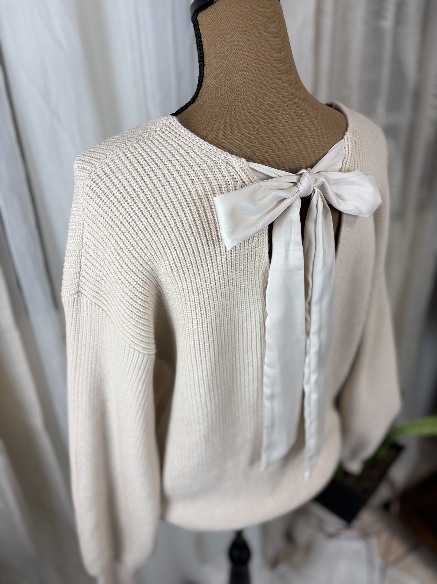 Bow Sweater